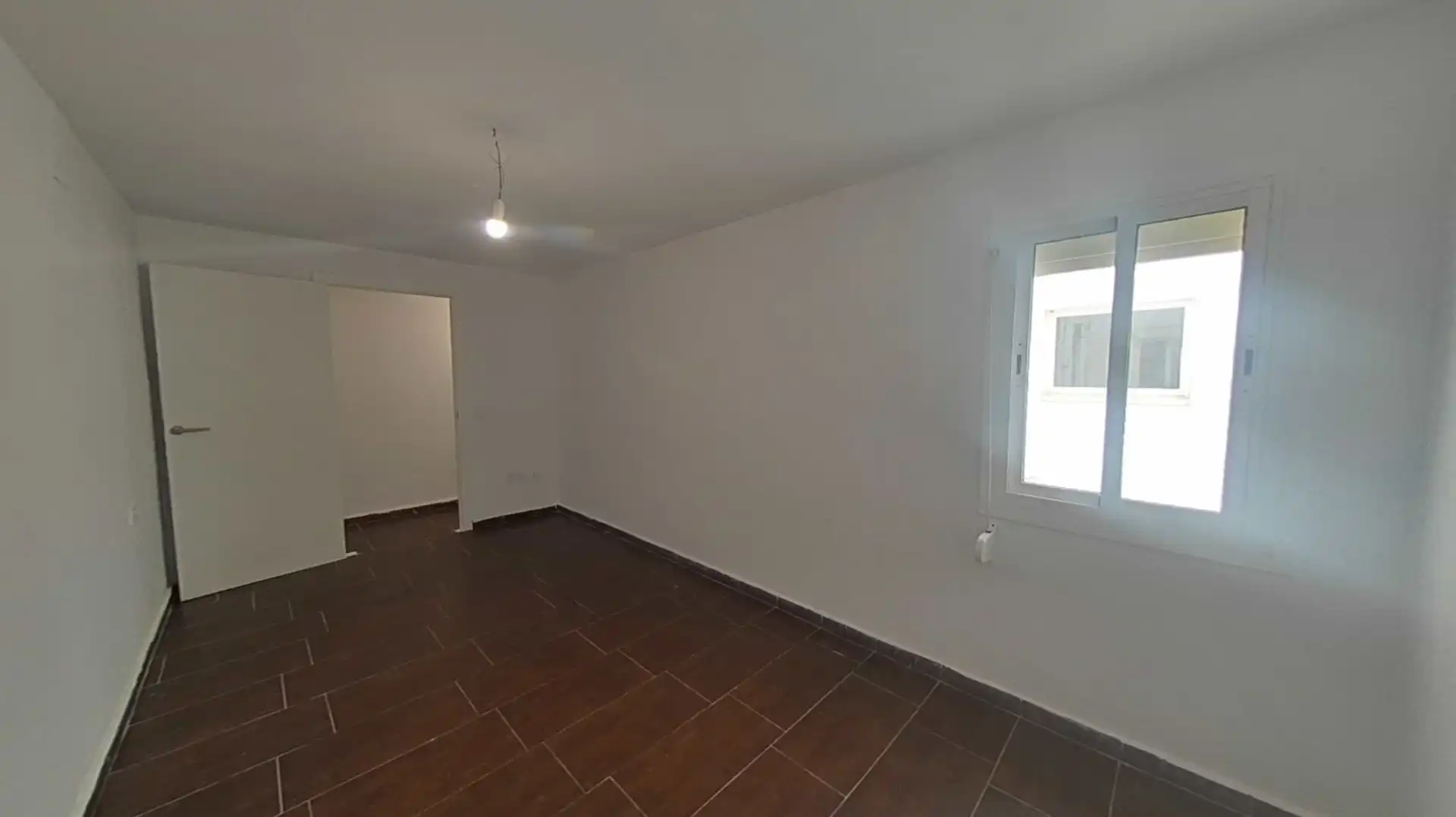Piso en venta en L'Hospitalet de Llobregat con Balcón