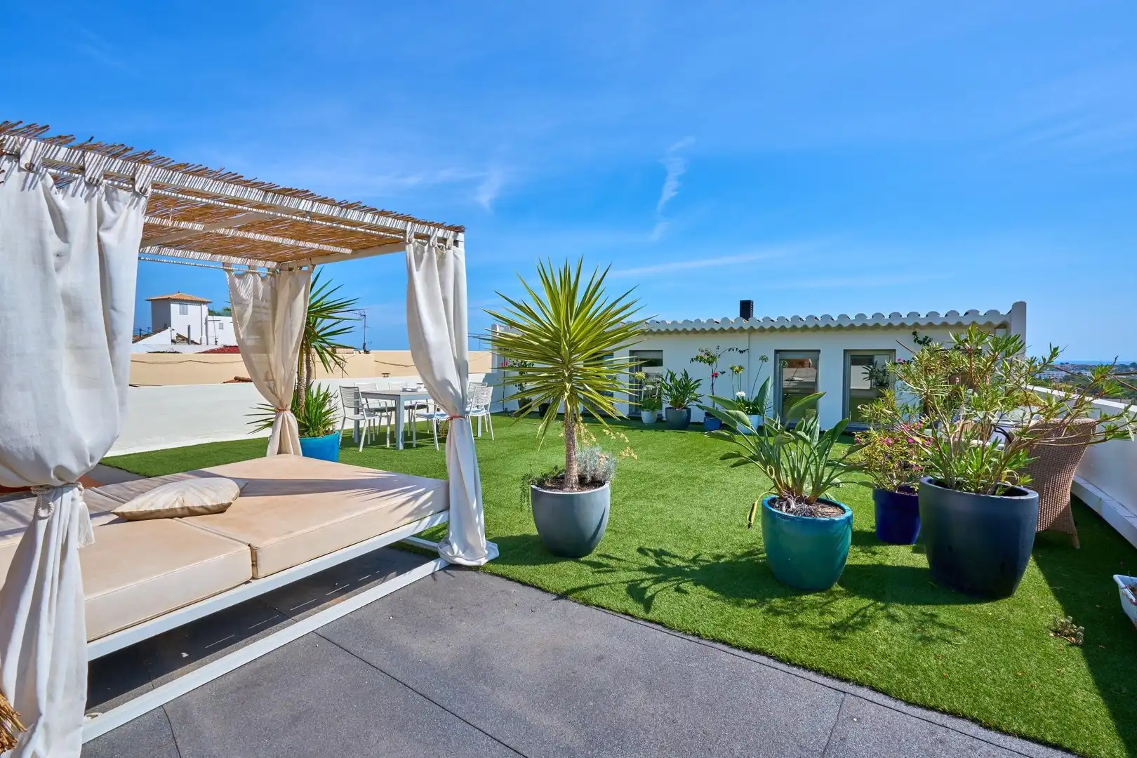Terrace of Houses for sale in  Palma de Mallorca  with Air Conditioner, Heating and Parquet flooring
