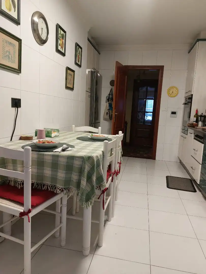 Comedor de Piso en venta en Pontevedra Capital  con Calefacción, Parquet y Trastero