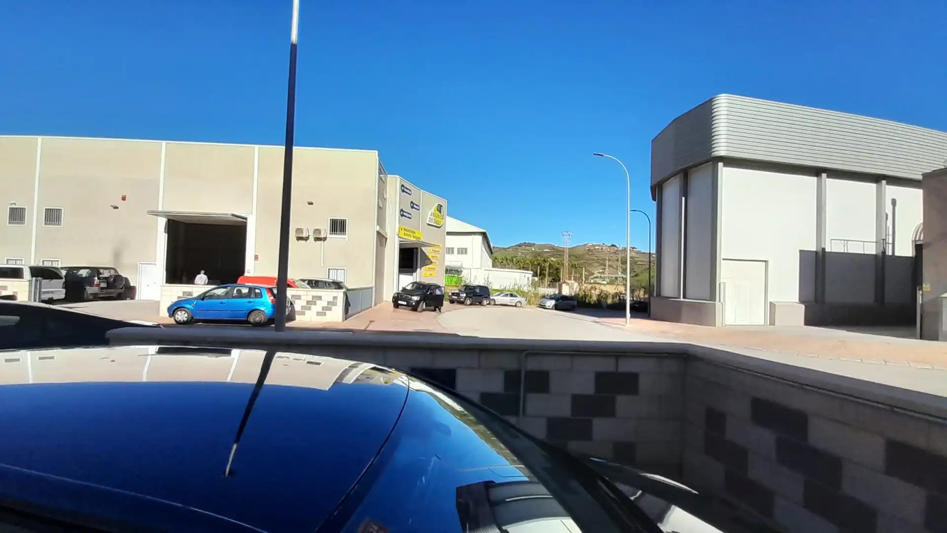 Parkplatz von Fabrikhallen zur Miete in Algarrobo