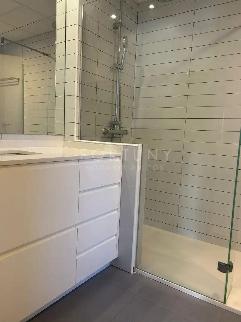 Baño de Piso en venta en Málaga con Aire acondicionado, Terraza y Trastero