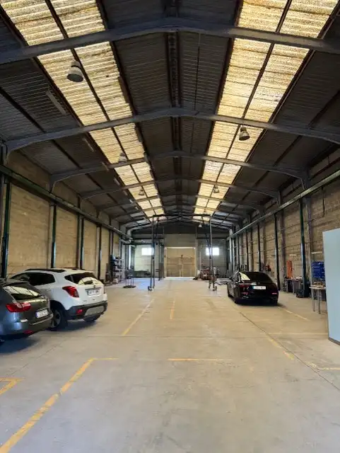 Nave industrielle à louer à Silla