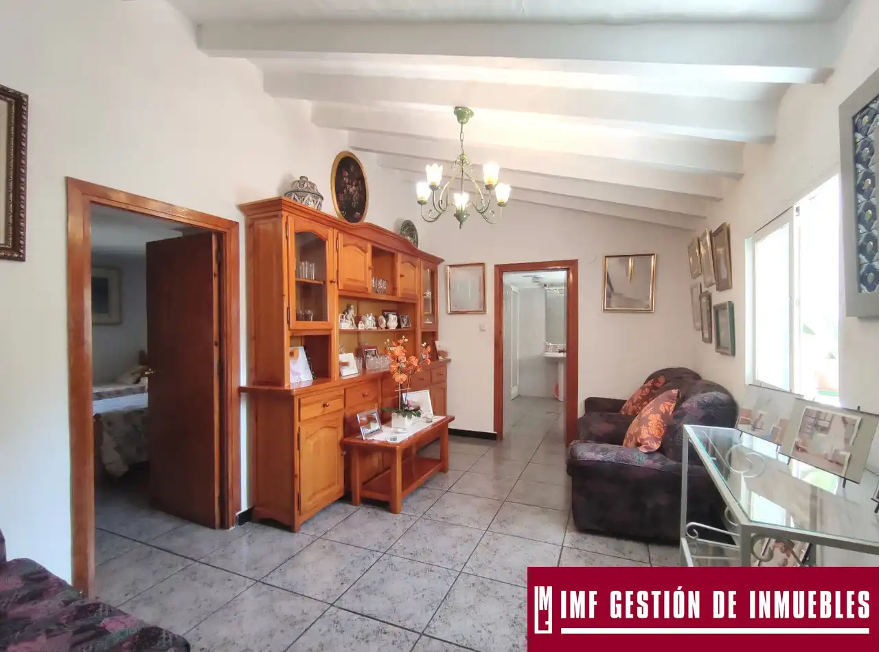 Finca rústica en venta en Canillas de Aceituno con Jardín privado, Terraza y Amueblado