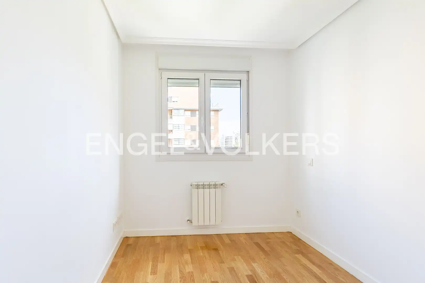 Bedroom of Flat for rent in Hortaleza