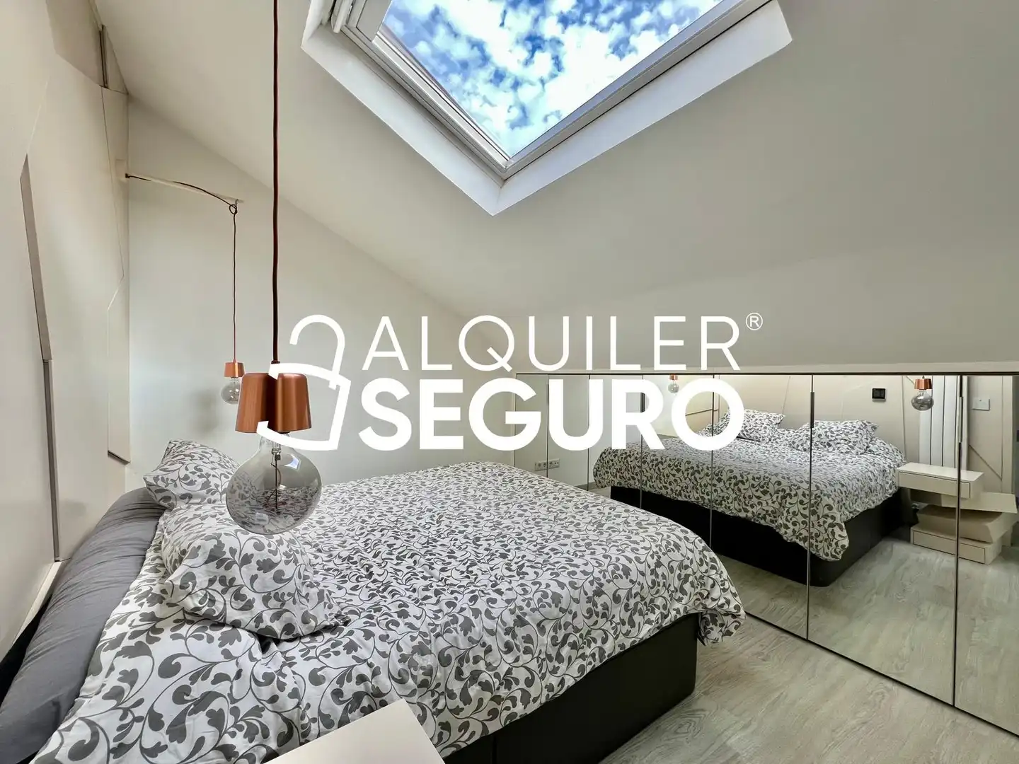 Dormitori de Casa o xalet de lloguer en Madrid amb Aire condicionat, Calefacció i Terrassa