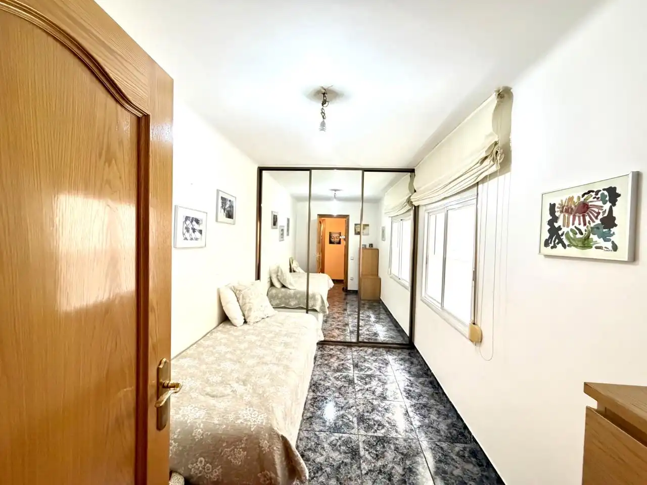 Flat for sale in Barcelona  with Air Conditioner