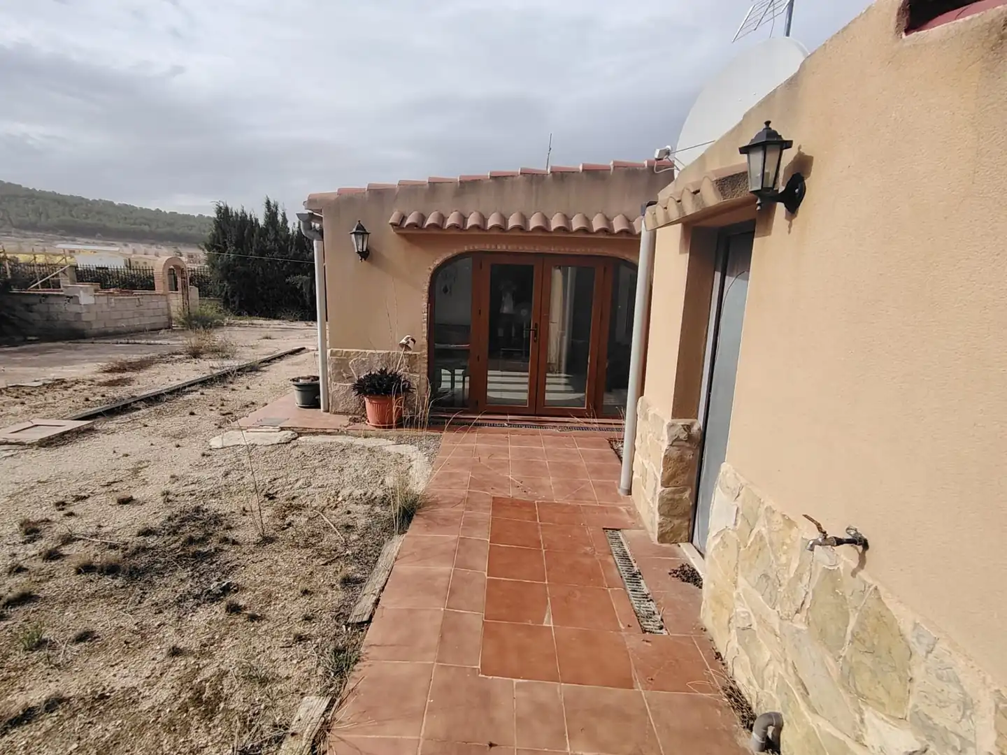 Vista exterior de Casa o xalet en venda en Beneixama amb Aire condicionat, Calefacció i Jardí privat