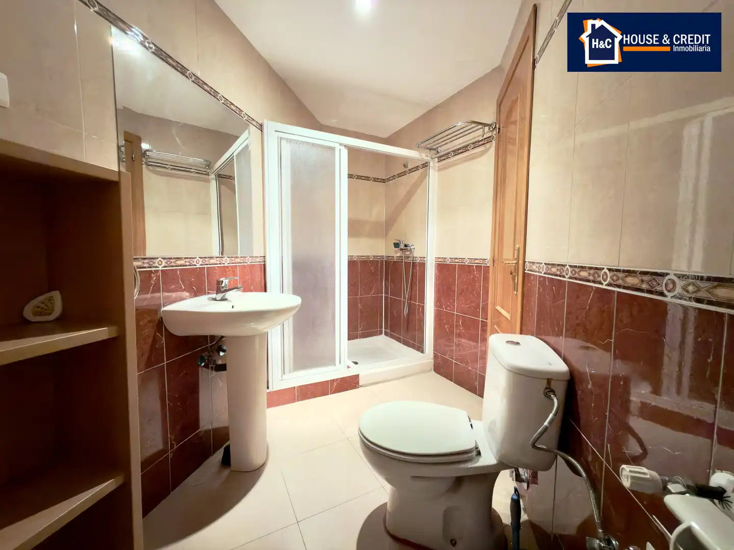 Baño de Ático de alquiler en Madrid con Aire acondicionado, Calefacción y Terraza