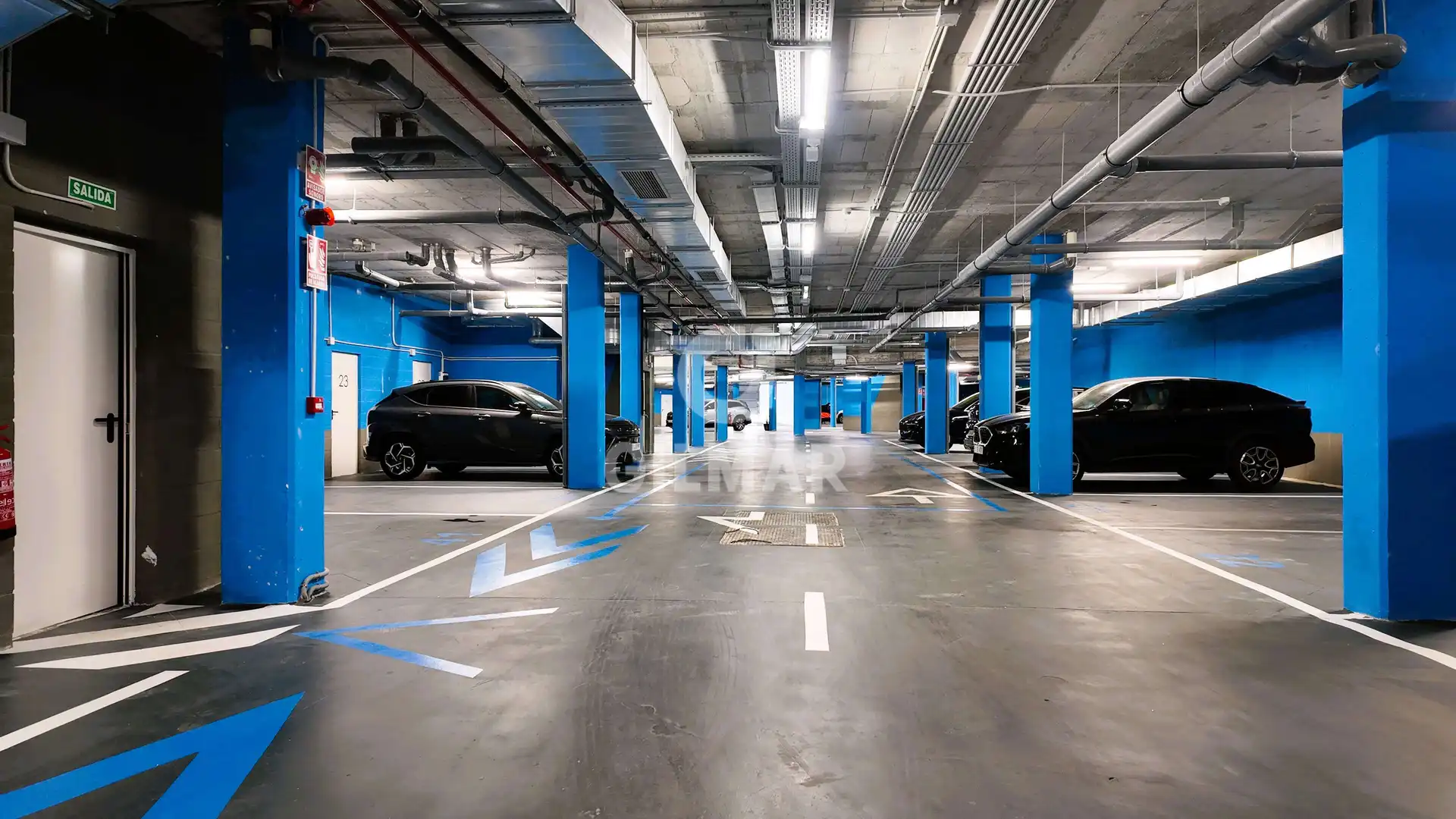 Parking de Piso en venta en Torremolinos con Calefacción, Jardín privado y Trastero