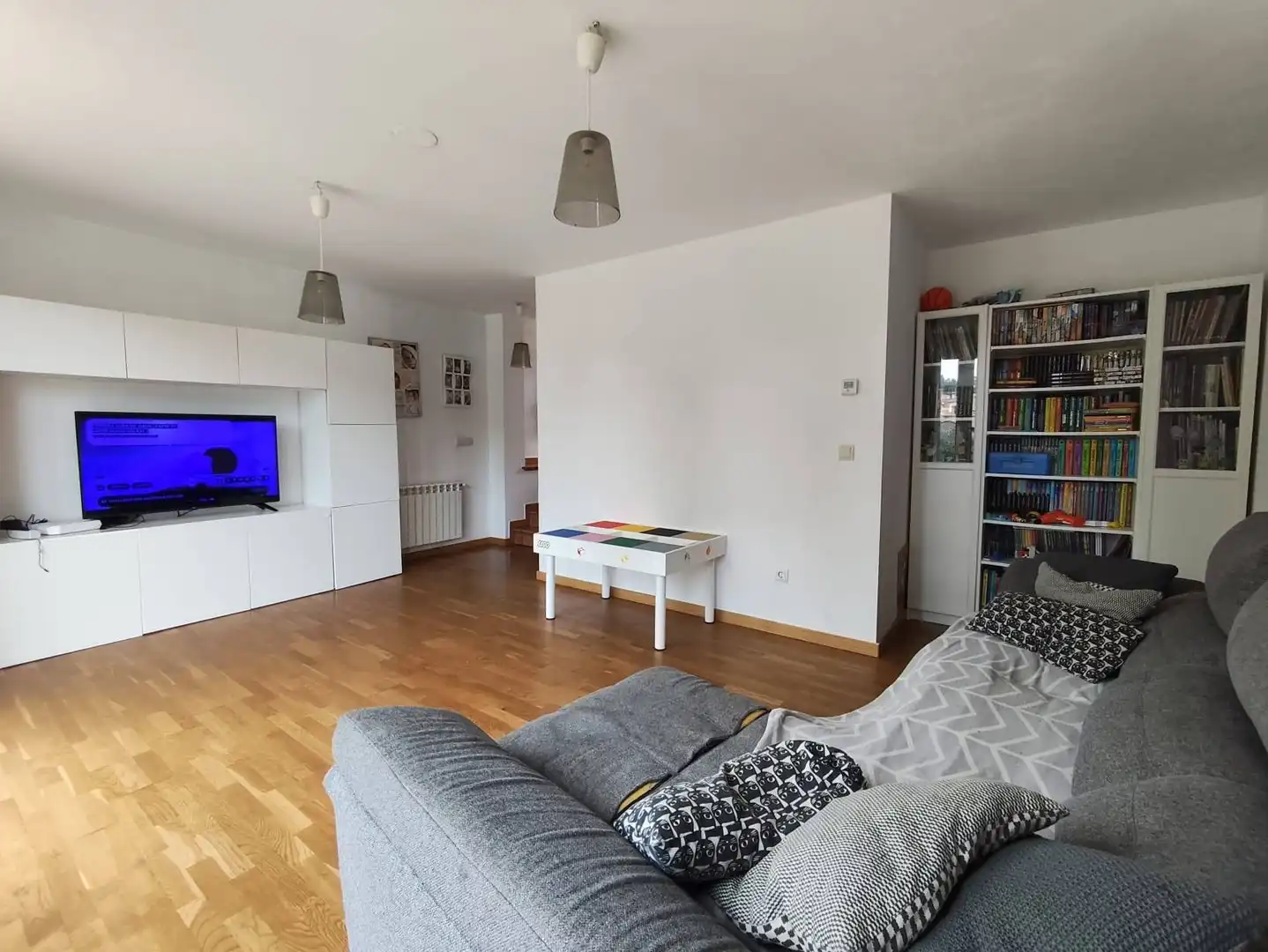 Sala de estar de Casa adosada en venta en Teo con Calefacción, Jardín privado y Terraza