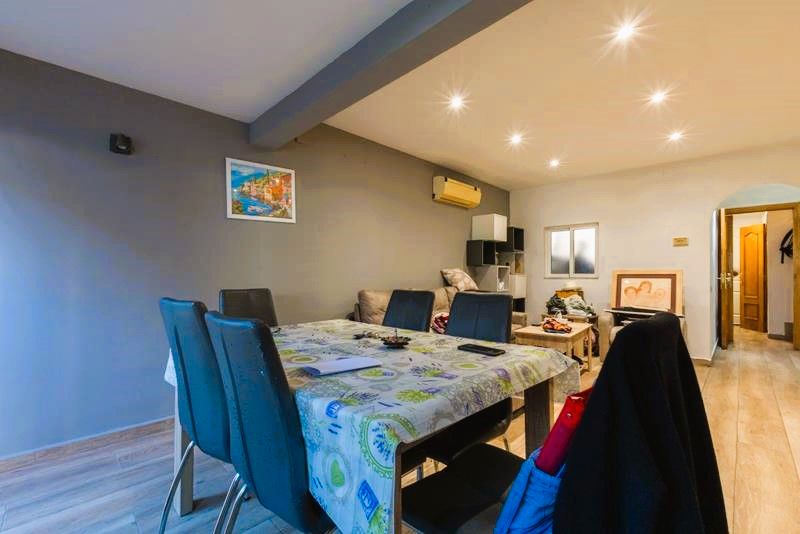 Dining room of Single-family semi-detached for sale in  Madrid Capital  with Air Conditioner, Heating and Parquet flooring