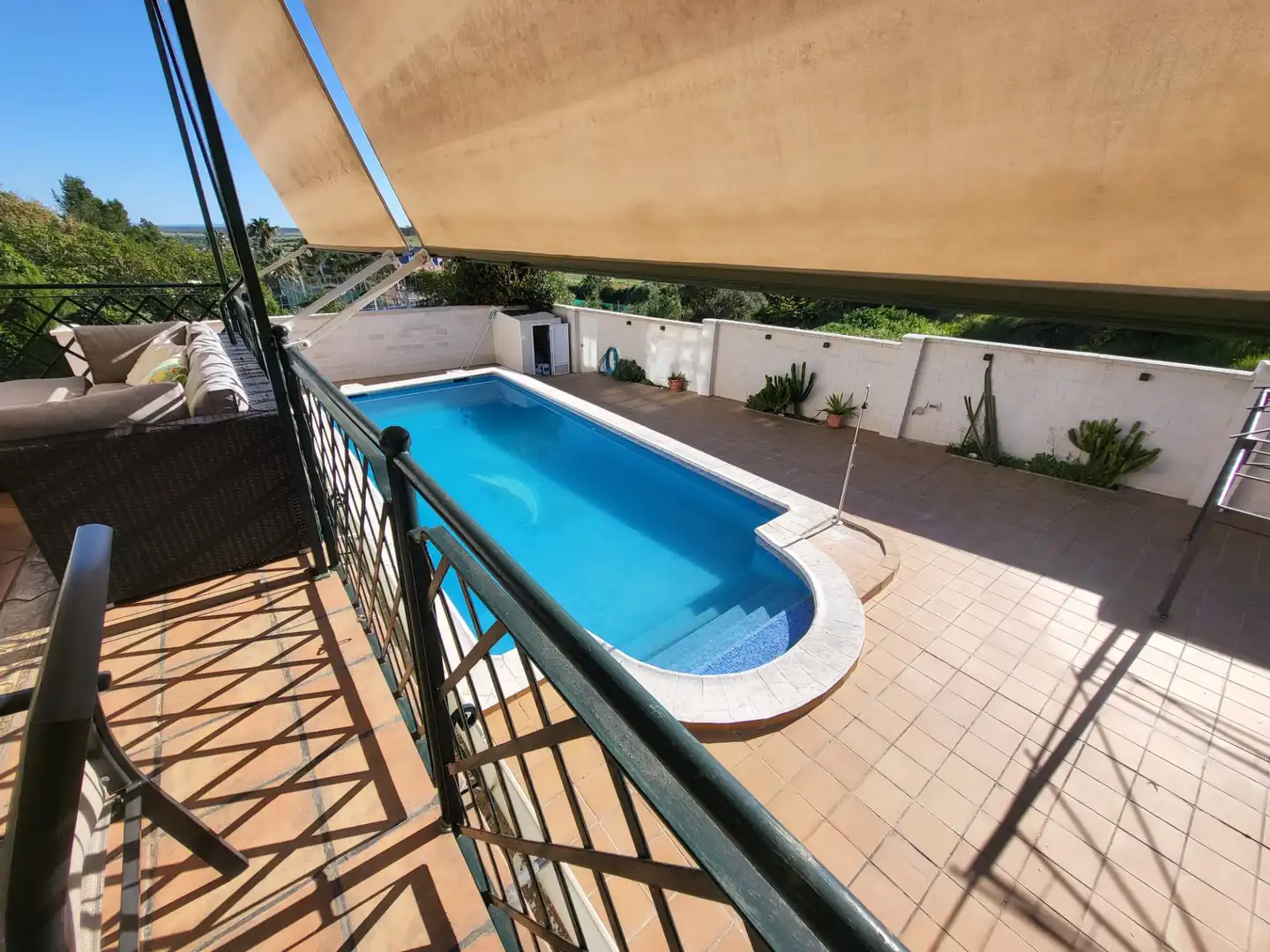 Piscina de Casa o xalet en venda en Badajoz amb Aire condicionat, Calefacció i Jardí privat