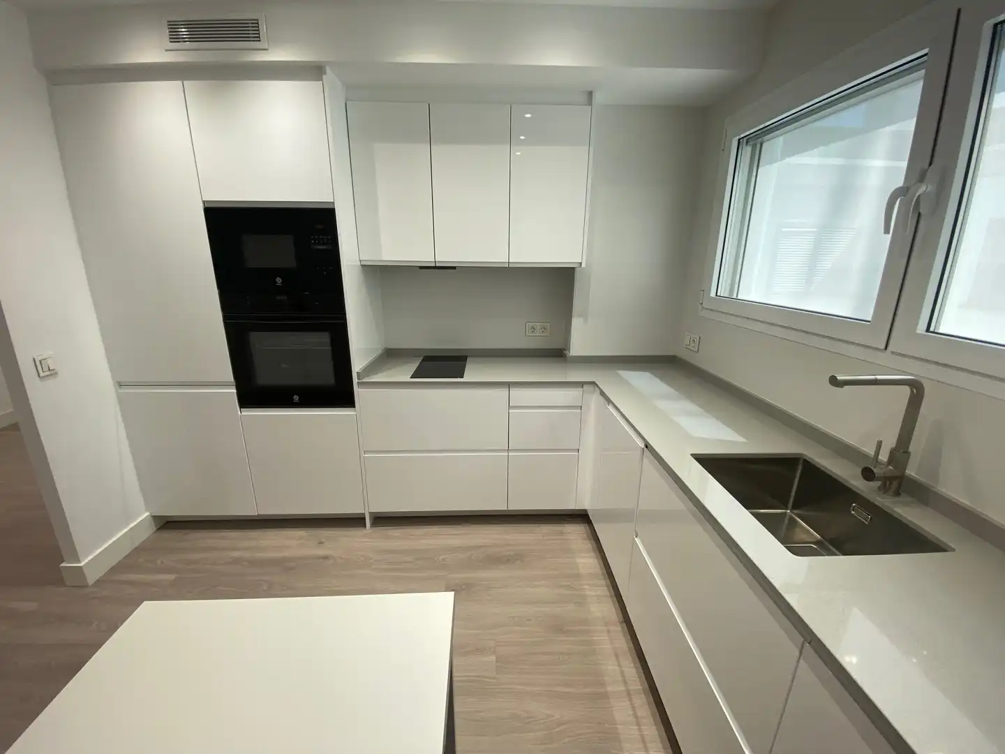 Kitchen of Study for rent in Zaragoza  with Furnished