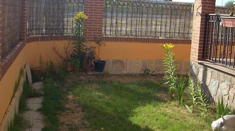 Foto 2 de Casa adosada en venda