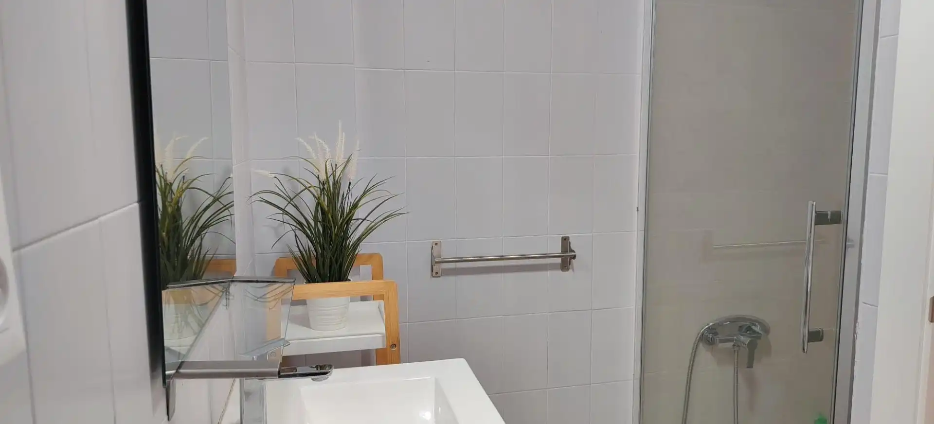 Bathroom of Houses for sale in Navarrés