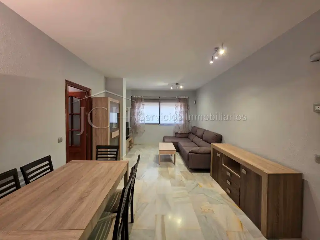 Sala d'estar de Pis en venda en Mijas amb Moblat i Forn