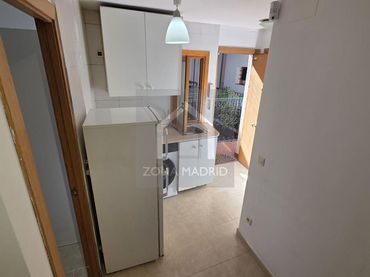 Flat with lift for sale in Calle de los Abades