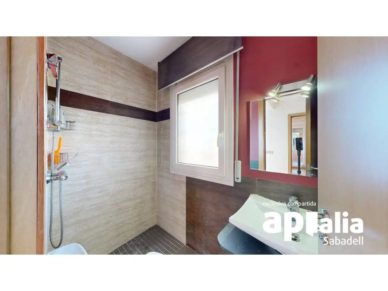 Baño de Casa o chalet en venta en Barberà del Vallès con Aire acondicionado, Calefacción y Jardín privado