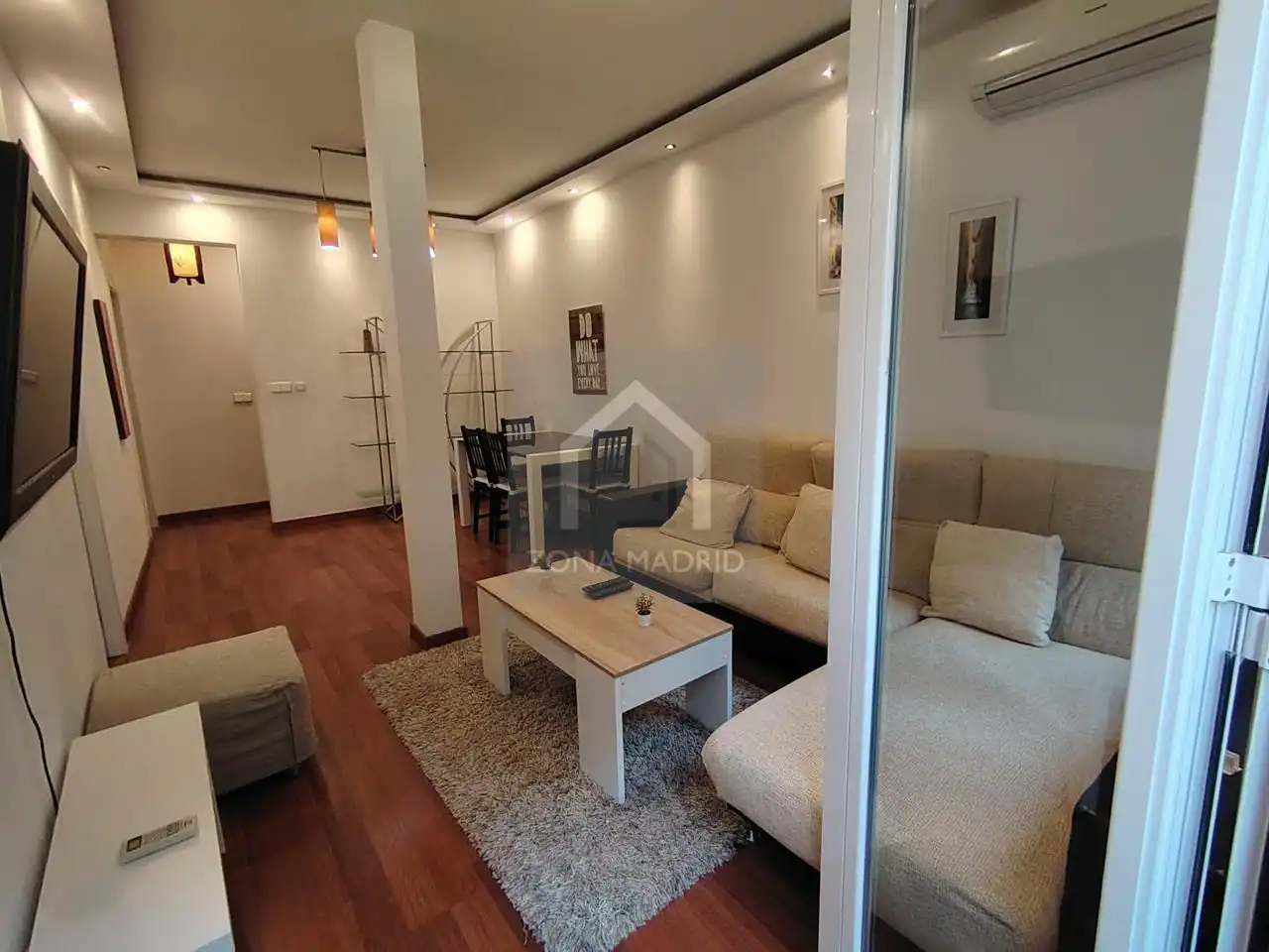 Sala de estar de Piso en venta en Madrid con Aire acondicionado y Balcón