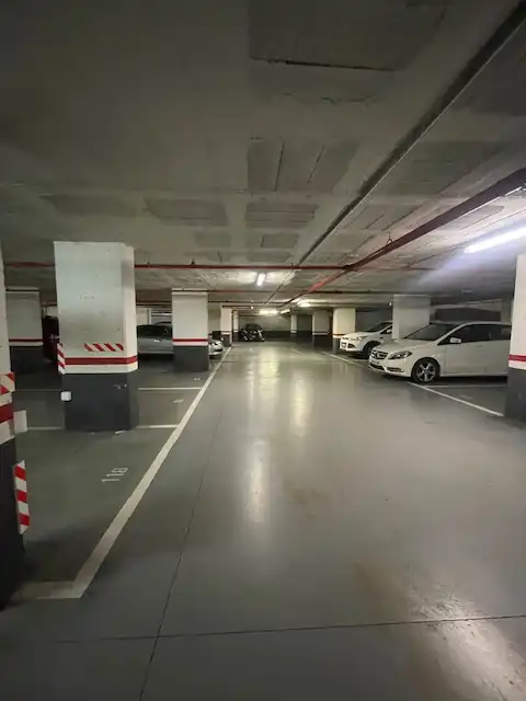 Individuel avec ascenseur à vendre à Carrer de la Marina