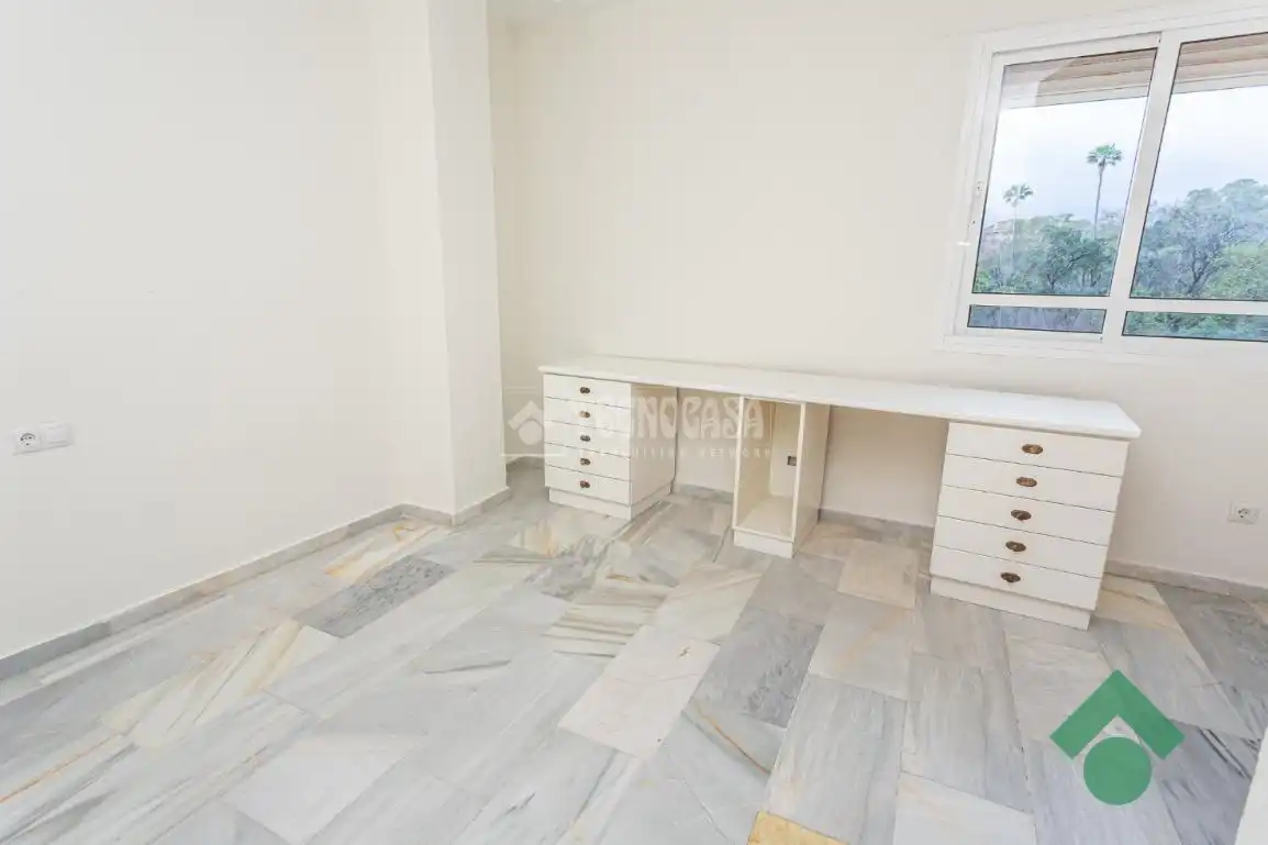 Bedroom of Flat for sale in Algeciras