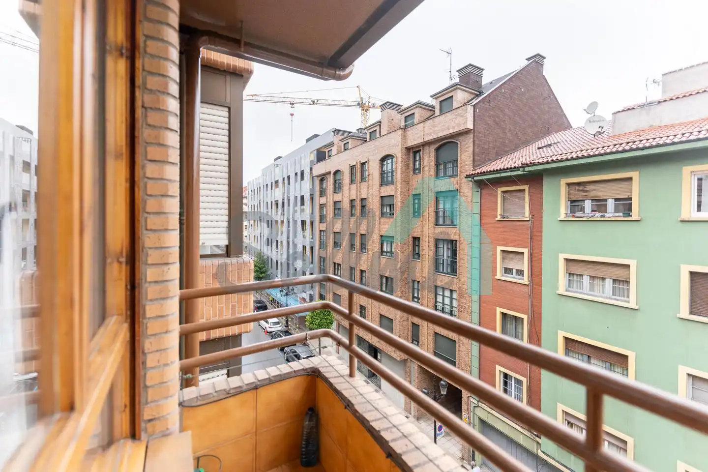 Terraza de Piso de alquiler en Oviedo  con Calefacción, Parquet y Terraza