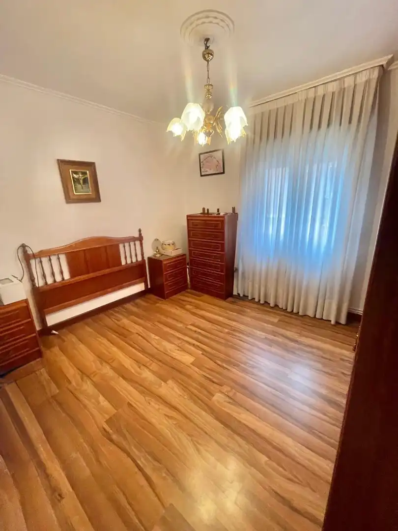 Habitación de Piso en venta en Portugalete con Calefacción, Amueblado y Horno