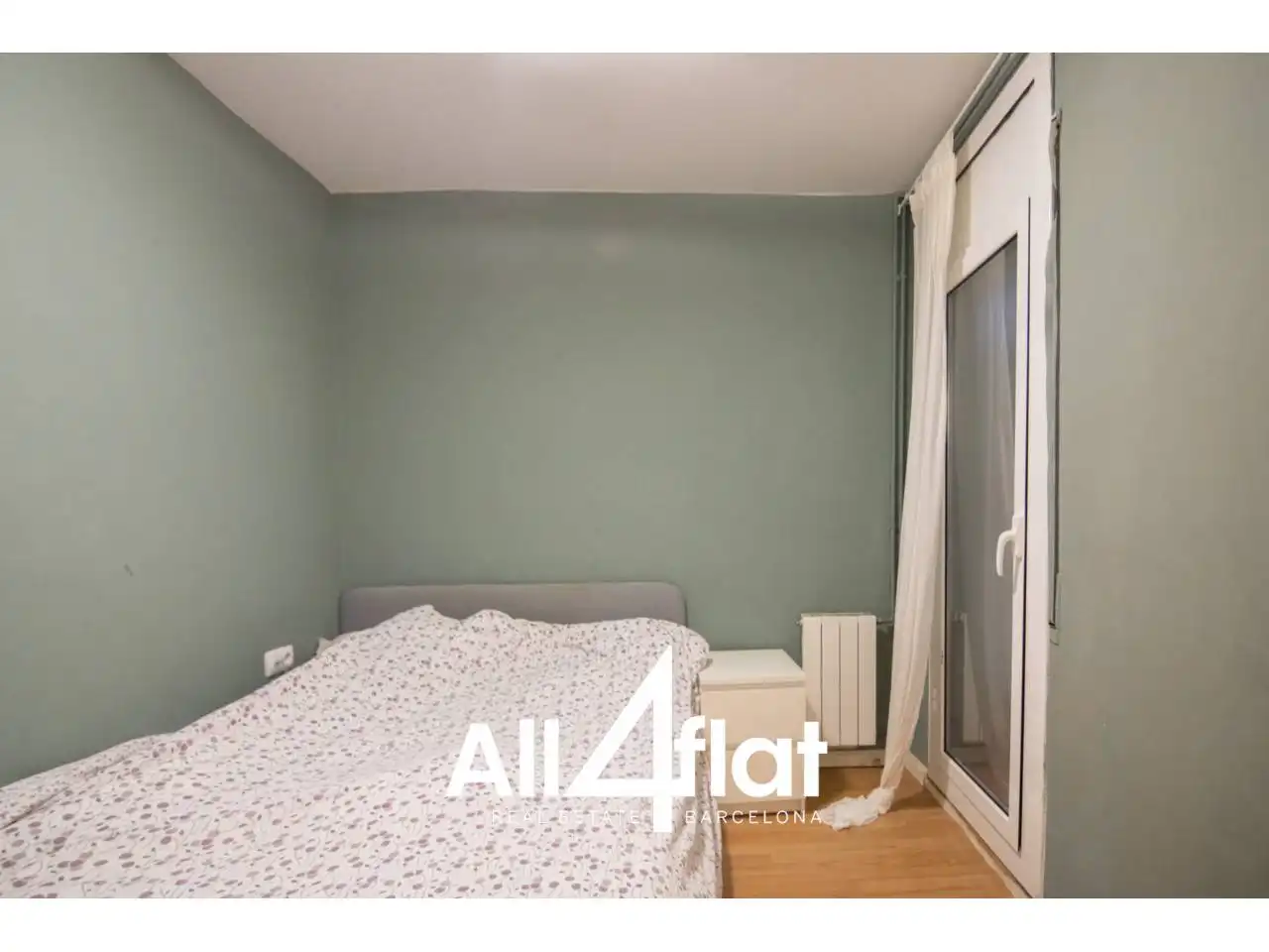 Bedroom of Apartments for sale in Barcelona  with Heating, Furnished and Balcony