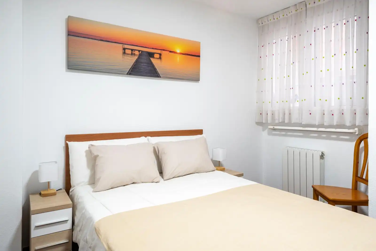 Schlafzimmer von Wohnung zur Miete in Santander mit Heizung, Parkett und Möbliert