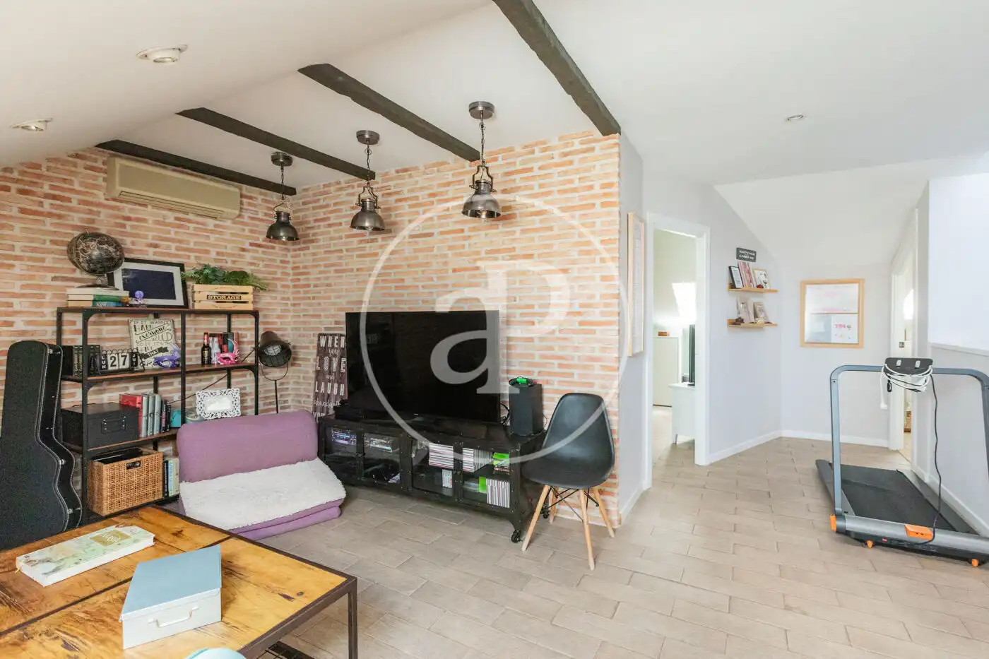Sala d'estar de Casa adosada en venda en Algete amb Aire condicionat, Calefacció i Jardí privat