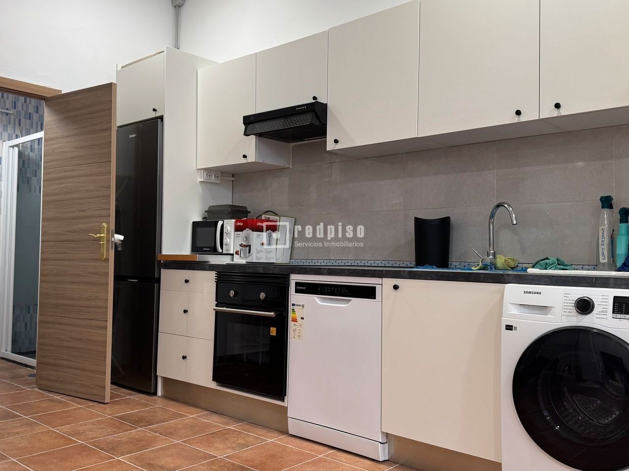 Kitchen of Flat for sale in  Madrid Capital  with Air Conditioner, Heating and Alarm