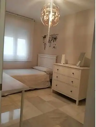 Bedroom of Flat for rent in Algeciras  with Air Conditioner and Furnished