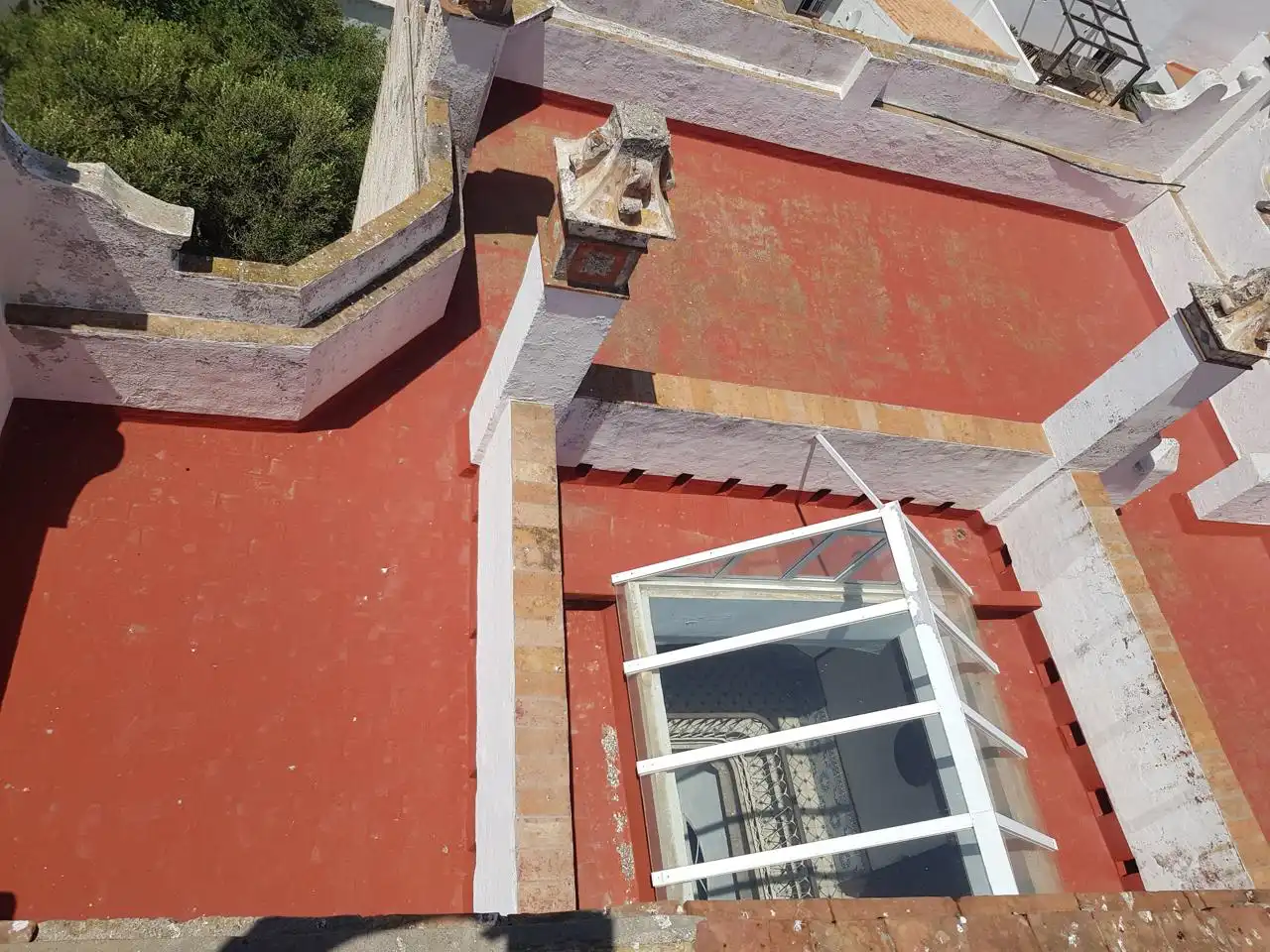 Vista exterior de Edificio en venta en Tarifa
