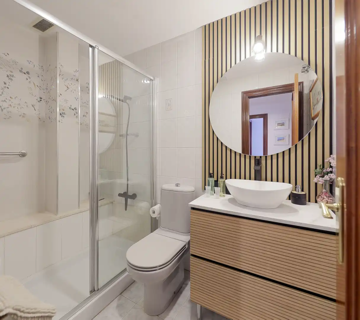 Baño de Piso en venta en Gijón  con Calefacción, Trastero y Amueblado