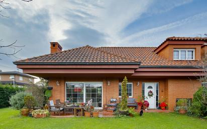 Exterior view of House or chalet for sale in Gijón 