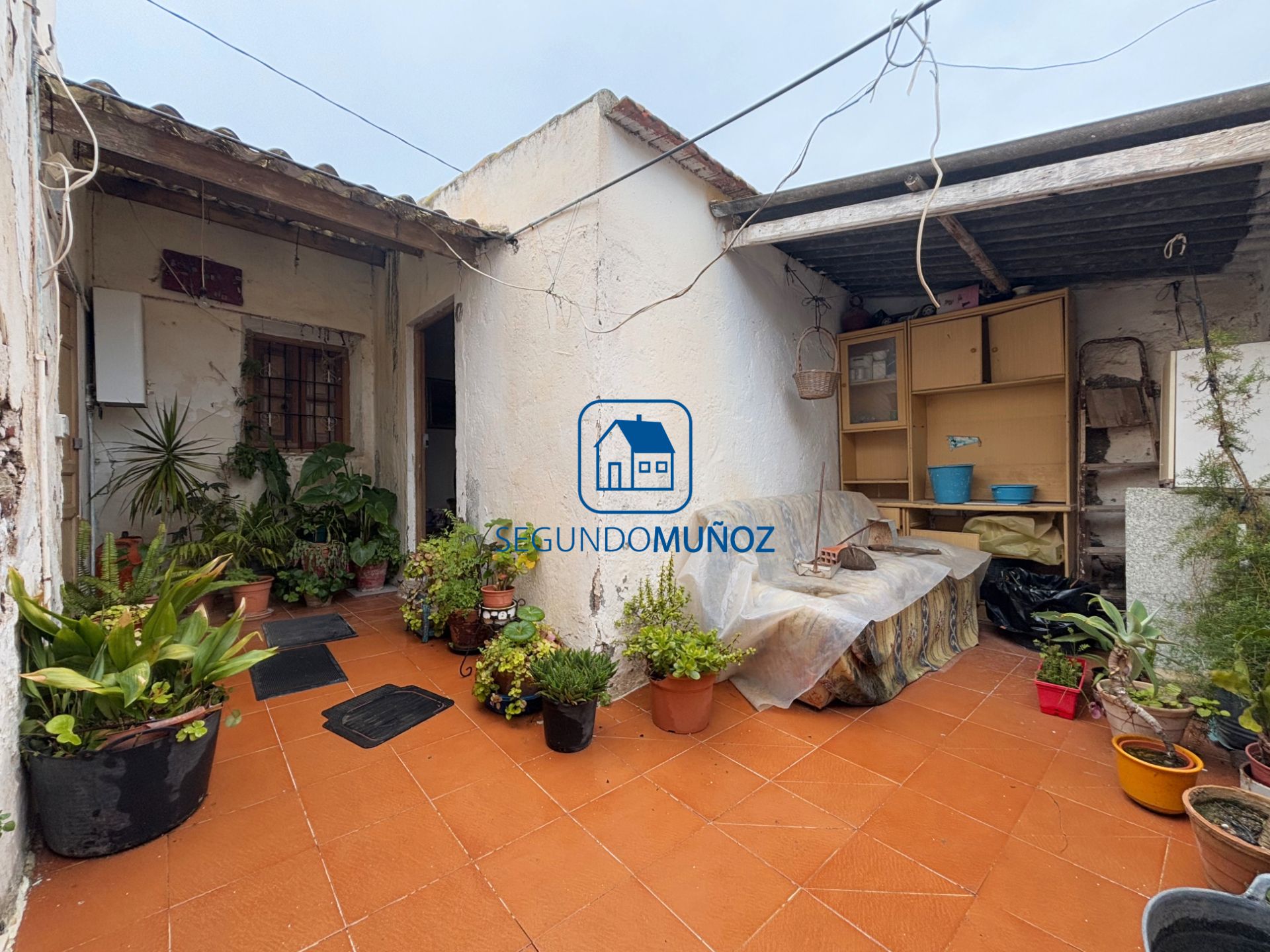 Vista exterior de Casa adosada en venda en Mazarrón amb Jardí privat i Moblat