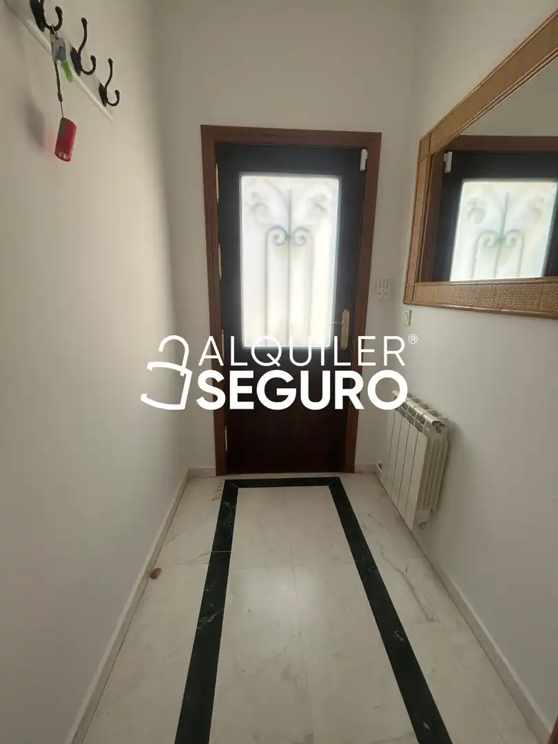 Wohnung zur Miete in La Zubia mit Klimaanlage, Heizung und Terrasse
