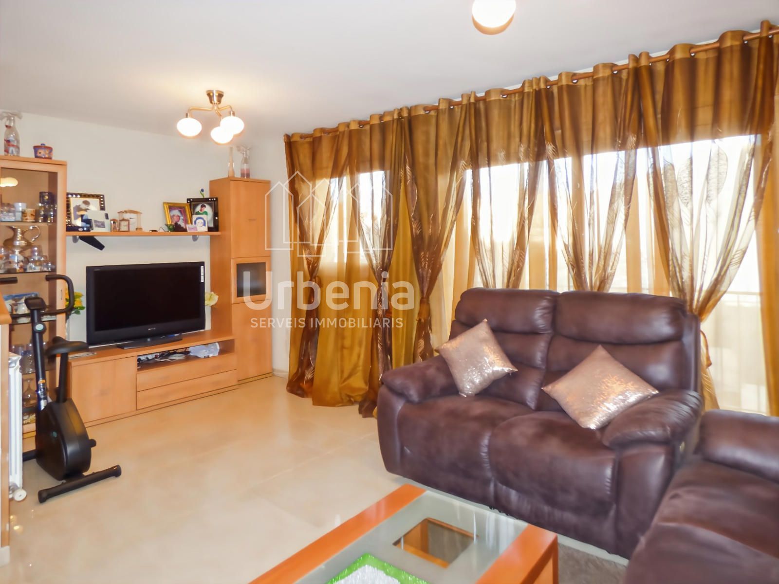 Sala d'estar de Pis en venda en Calella amb Aire condicionat, Terrassa i Traster