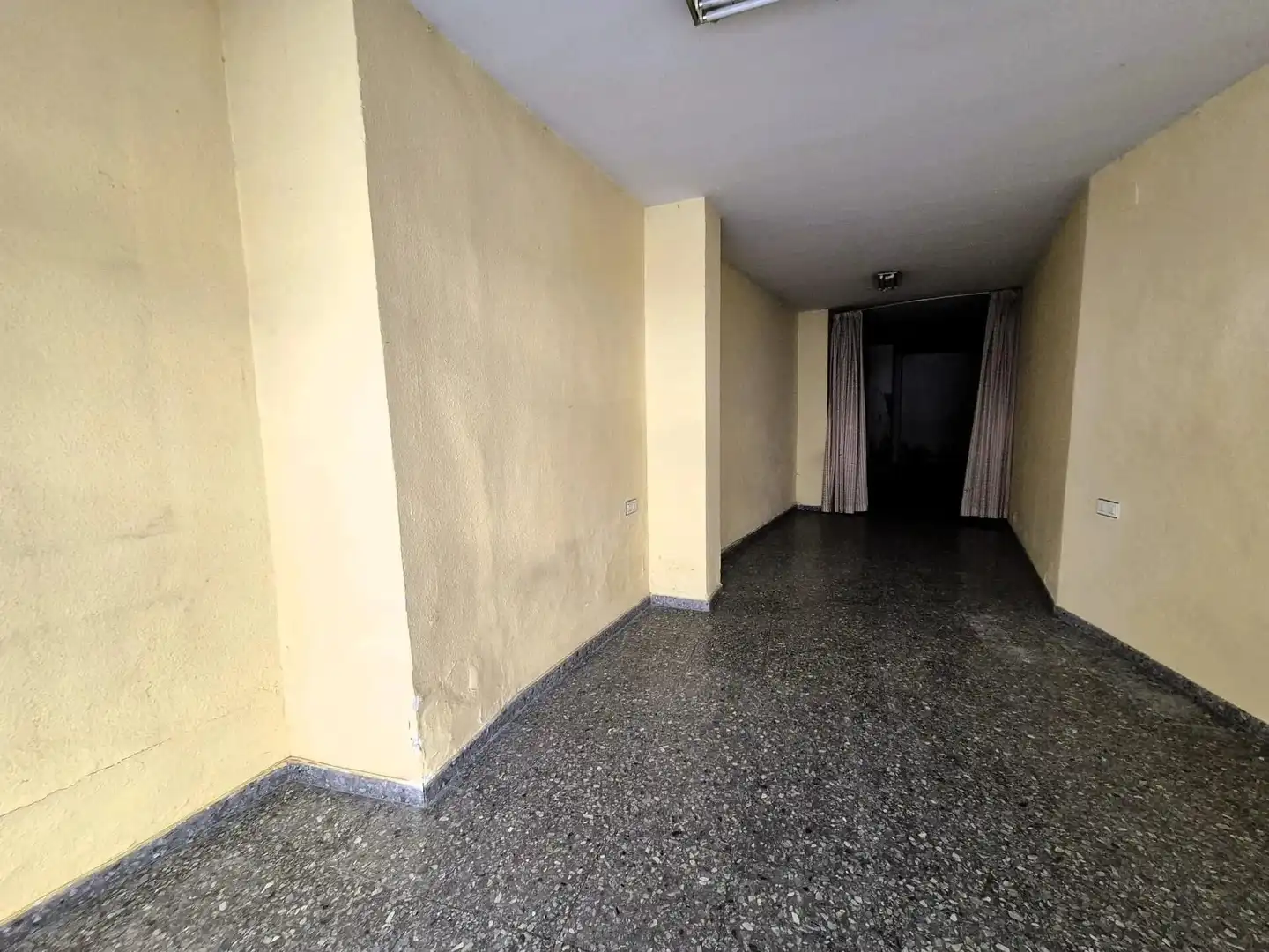 Local comercial de lloguer a Loja, imagen 4