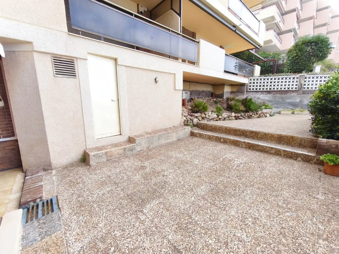 Piso con terraza en venta en Carrer de la Cala de la Font 14, imagen 4
