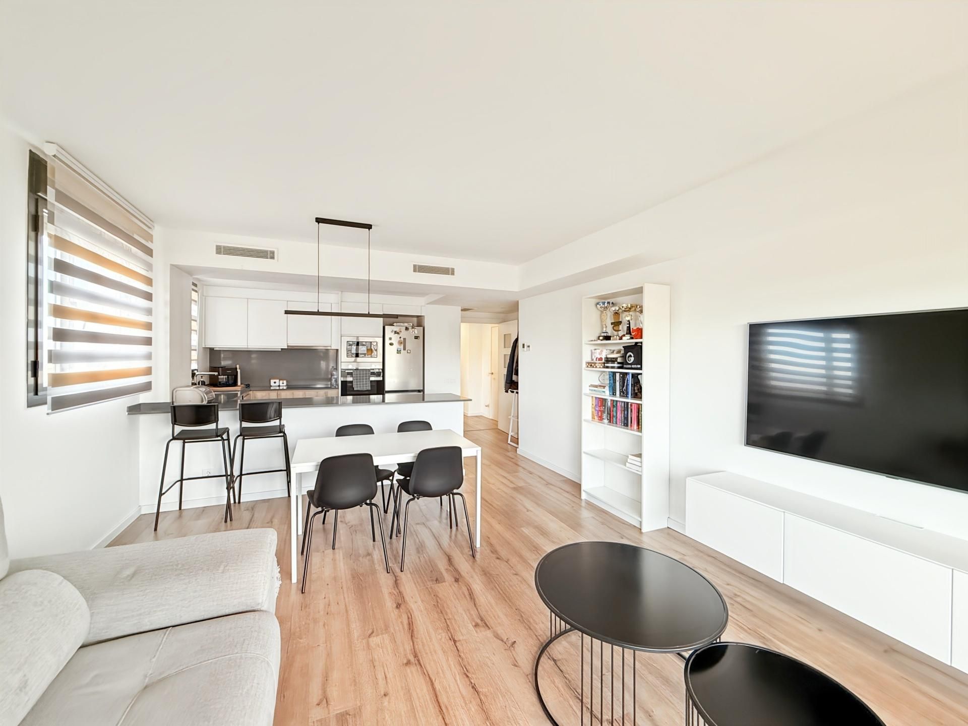 Living room of Flat for sale in Martorell  with Air Conditioner, Heating and Terrace