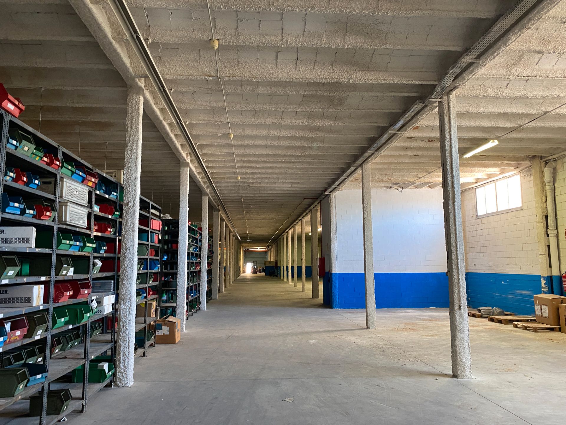 Nau industrial en venda en Rubí amb Calefacció