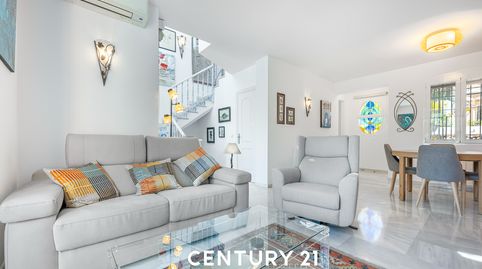 Foto 4 de Casa adosada en venda a Calle Paco Cantos Moyano, 15, La Carolina - Guadalpín, Marbella