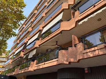 Mini appartamento con balcone in vendita a Centre