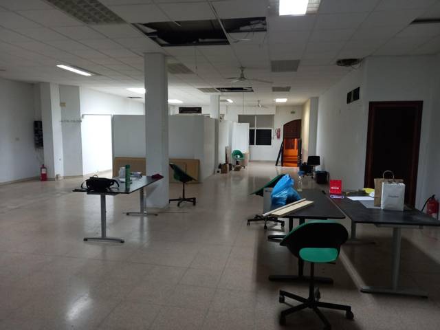 Local comercial en Alquiler en El Raval - Portes Encarnades