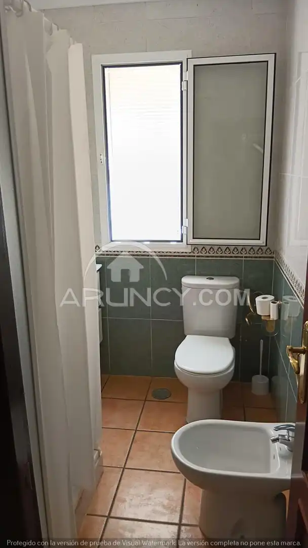 Bathroom of Flat for rent in Alcalá de Guadaira  with Air Conditioner and Furnished