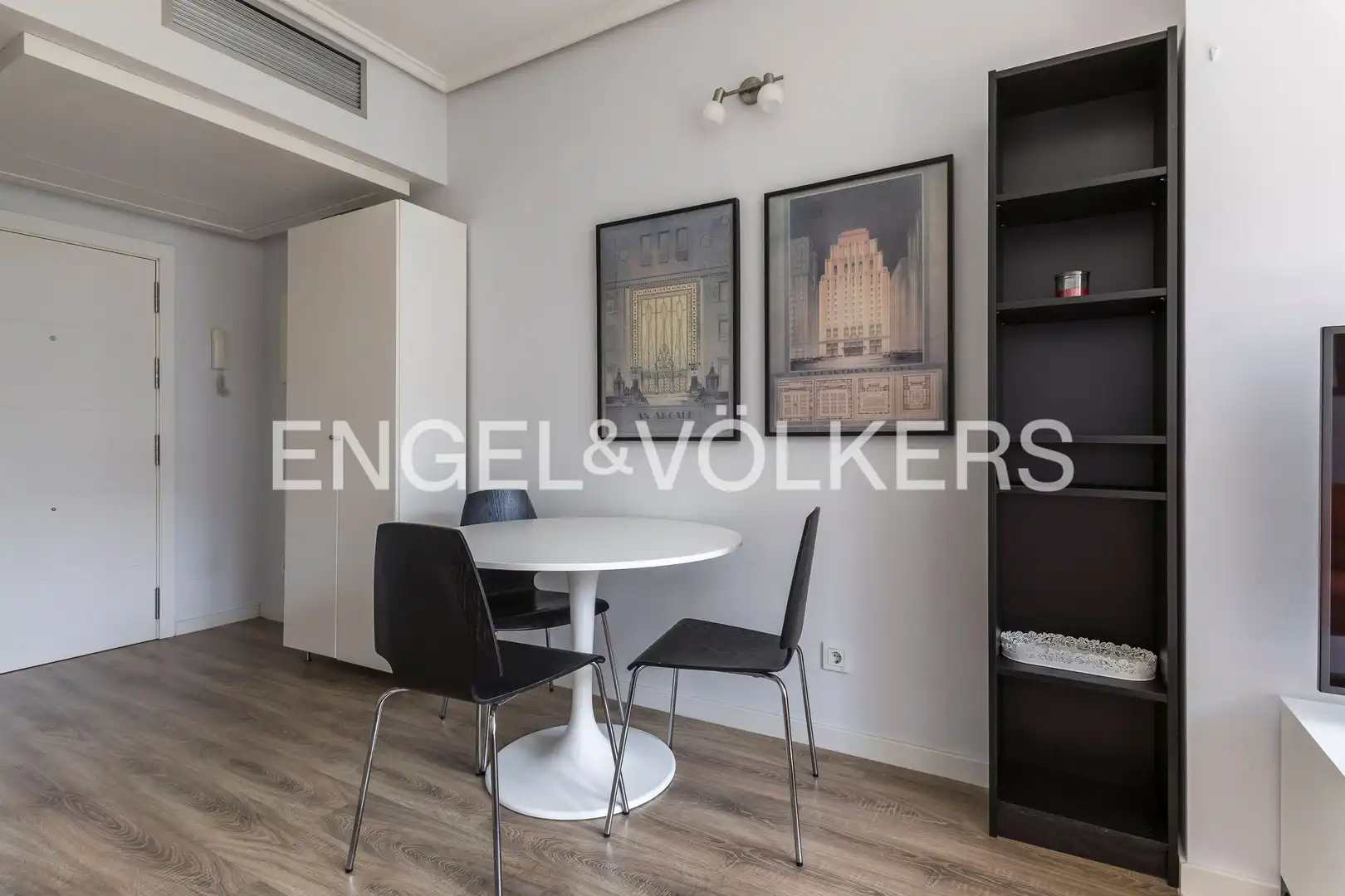 Dining room of Flat for rent in Madrid  with Air Conditioner and Heating