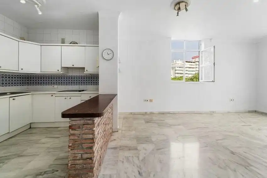 Apartment with pool for sale in Castillo Sohail - Myramar, imagen 37