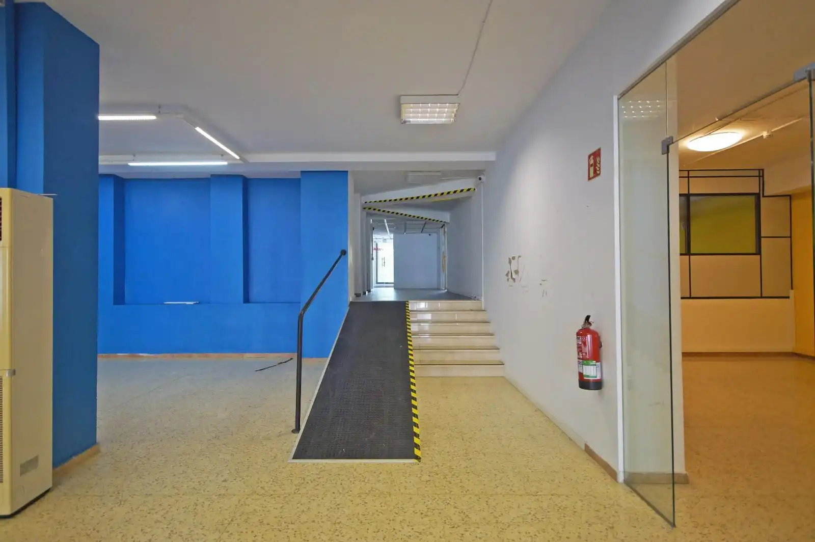 Business premises for sale in Calle Pallars 73, imagen 26