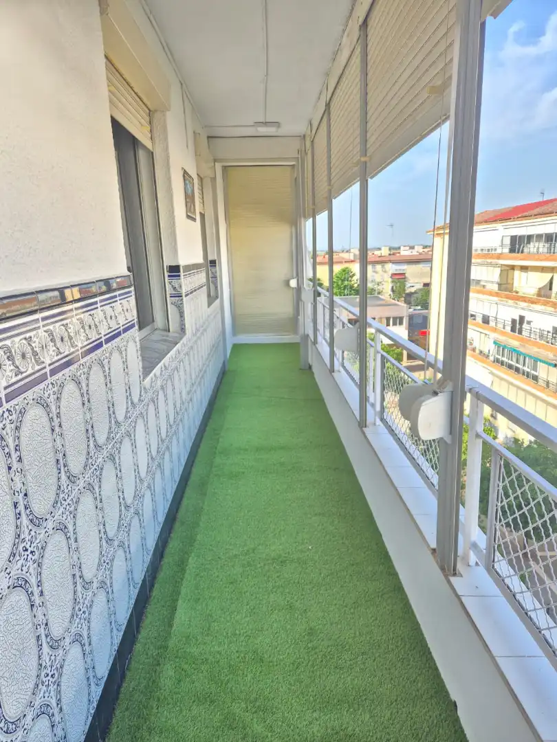 Wohnung zur Miete in Calle Ciudad de Paterna, 10, Parque Alcosa